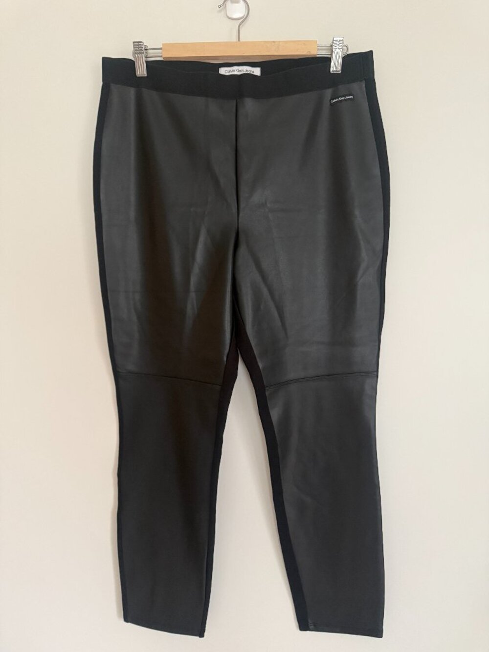 Calvin Klein Jeans Women Black Faux Leather Front Pull On Pants Size XL